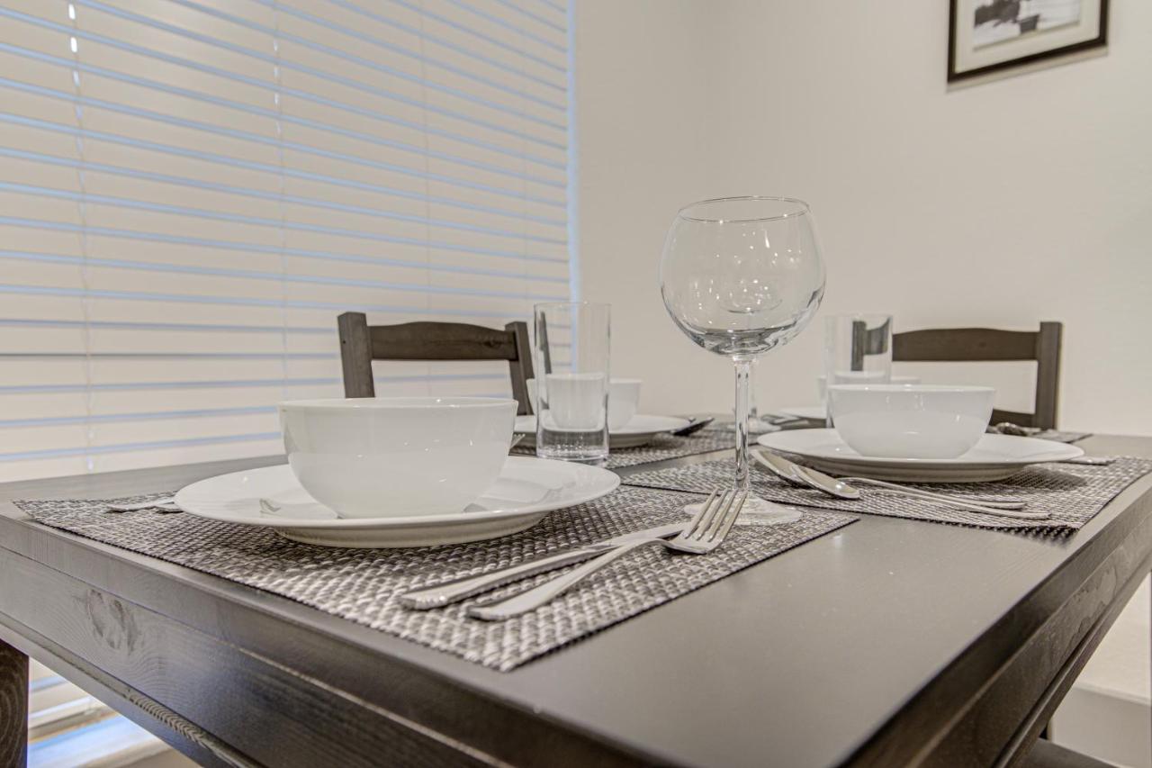 Trendy Midtown Apt, Walk To Shops & Sites, Pets Ok Houston Exterior photo