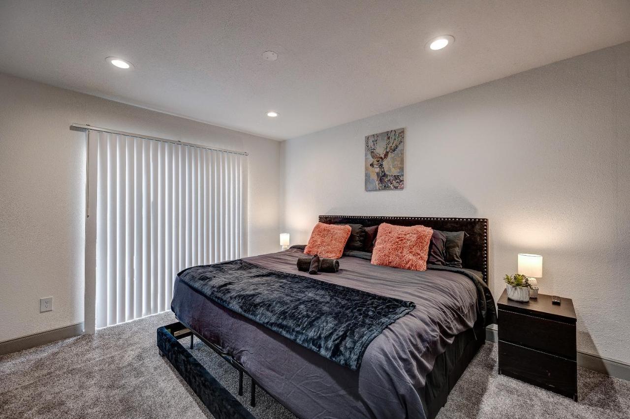 Trendy Midtown Apt, Walk To Shops & Sites, Pets Ok Houston Exterior photo