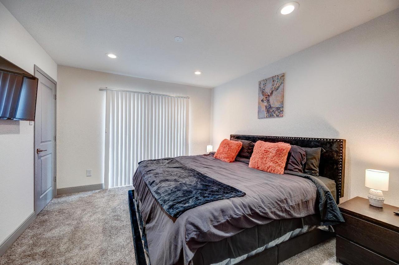 Trendy Midtown Apt, Walk To Shops & Sites, Pets Ok Houston Exterior photo